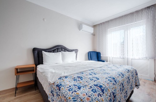 Osmangazi Apartment | Comfy Flat with Balcony in Bursa