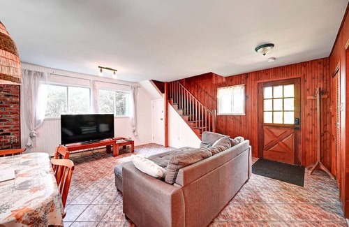 Saint-Faustin-Lac-Carre Cottage | La Coquette / Lakeside with view