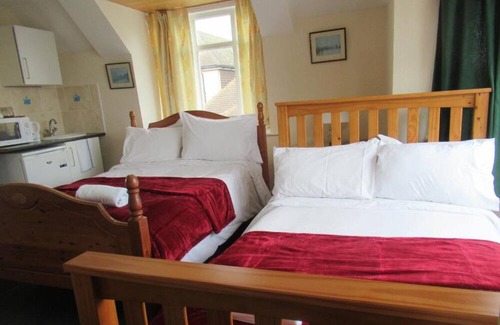 Littlestone-on-Sea Apartment | Littlestone Hotel- Family Studio