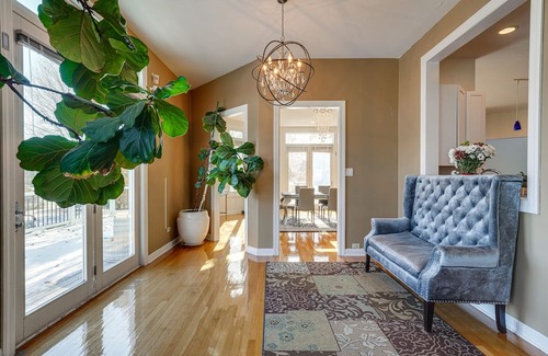 Mokena House | Stunning Mokena Home w/ Pool + Deck w/ Lake View!