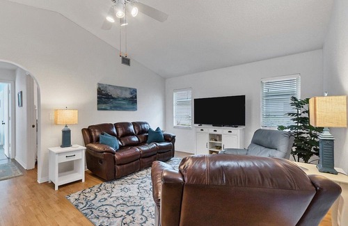 Deep Creek Apartment | 3 Bedroom House 728753 by Houzlet