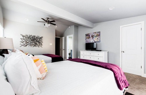 Kessler House | Private Home for Groups with Pool!
