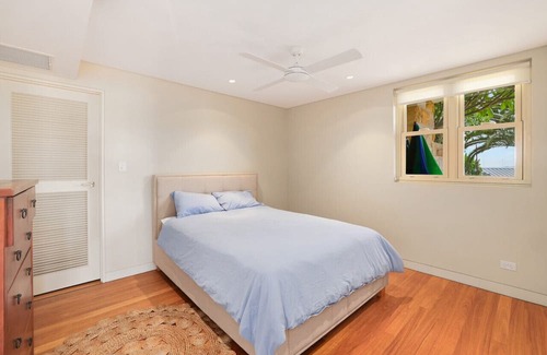 Bayview House | The Pinnicle 'Live the Dream'