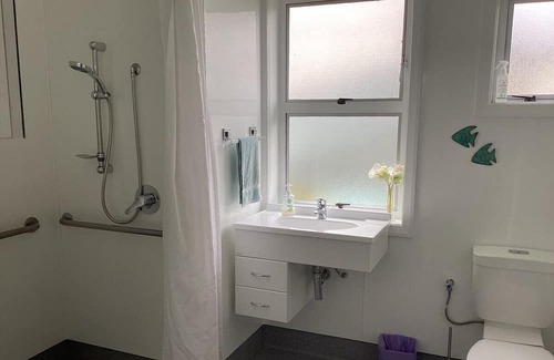 Whakatane House | Tui’s Call