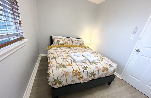 Warwick Farm House | Cosy home in Central Liverpool walking to train, bus, shops and restaurants