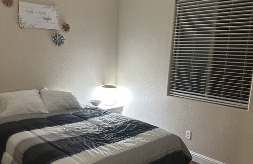 Merced County House | “Family Friendly ~ Pet Friendly ~ GYM ~ Safe Location”