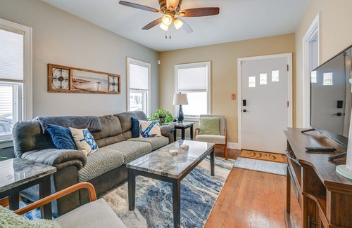 Wausau House | Cozy Wausau Home w/ Fireplace & Hot Tub Access