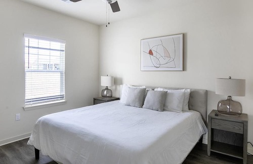 Fort Worth Apartment | Modern Apartment in Prime Location (ID1401X787)