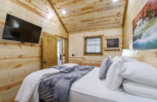 Smithville Cabin | Sportsman’s Hideaway