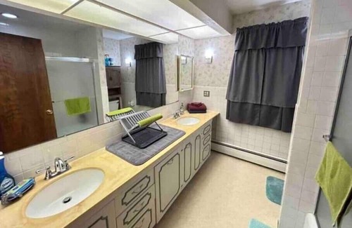 Westfield Apartment | Guest Suite: 1bd/1ba/Kitchenette/100% Private