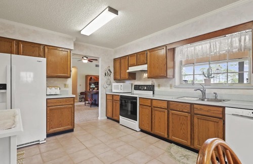 East Arlington House | Peaceful Pool Oasis At Blue Sky Golf Club - NEW ~ No Cleaning Fee~