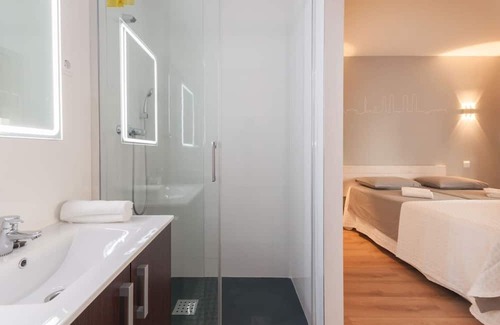 Entrevias Apartment | **** Studio AtochaPlanetario WiFi A/C ****