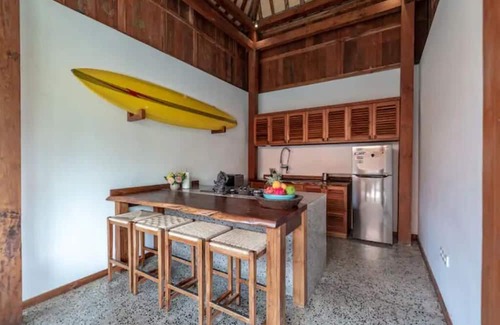 Uluwatu House | The Padang Villa - Gorgeous 3.5 Bedroom Villa in the Heart of Uluwatu, sleeps 7