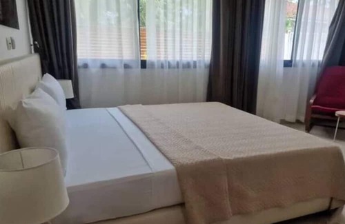 Drogba Beach Villa | Villa Mondoukou,grand-bassam :éléphant House