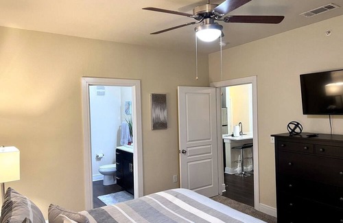 Oak Cliff Apartment | 25% OFF 2BD Gym Resort Pool Kessler park - Dallas