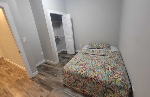 Southeast Calgary House | A tranquil 2-bedroom basement in SE Calgary