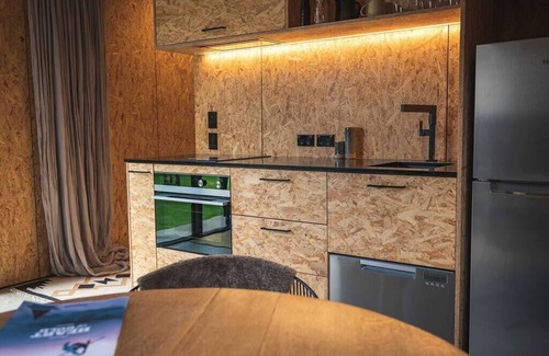 Albert Town Cottage | Wanaka's most Stylish, tranquil and private one bedroom apartment, 2 x free bike