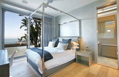 Clifton Villa | La Soledad - Embrace Tranquil Luxury