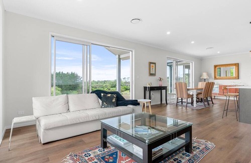 Mangawhai House | Tara Olive Sanctuary - Large, stylish, sunny holiday home in a beautiful rural setting