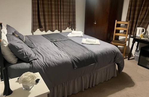 Barkisland Hotel | The Griffin Inn