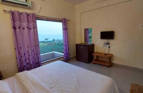 Medha Hotel | THE SHELAR'S ROYAL INN