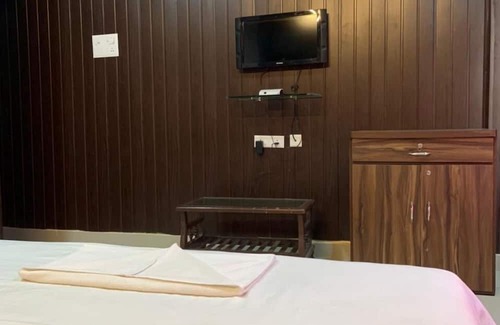 Medha Hotel | THE SHELAR'S ROYAL INN