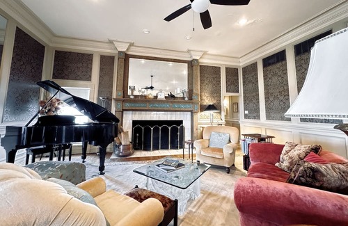 Canton House | This house is a 5 bedroom(s), 5.5 bathrooms, located in Canton, TX.