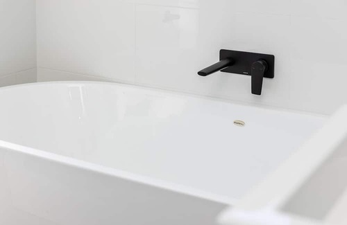 Forster Villa | Villa 1/84 Macintosh St