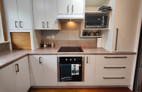 Invercargill House | Peaceful by the Park
