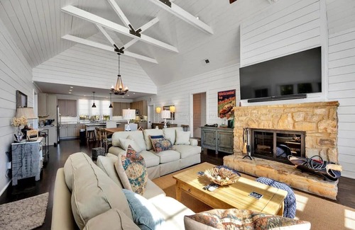 Crane Hill House | The Locklyn: Smith Lake Waterfront Views, Dock
