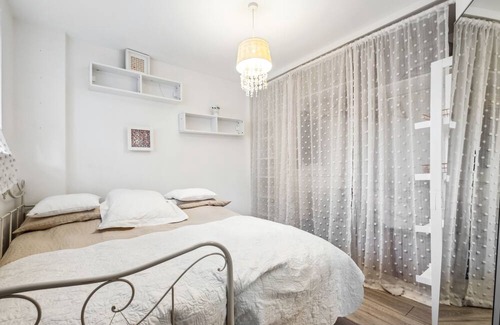 Munster House | Modern Fulham Three Bedroom Apartment