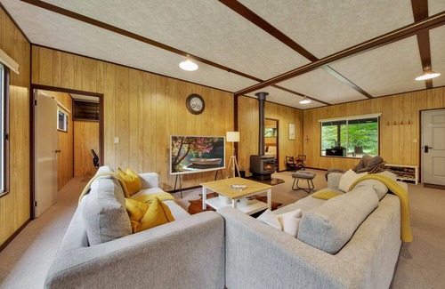 Bright Cabin | Welcome to The Banya Place – an experience like no other.