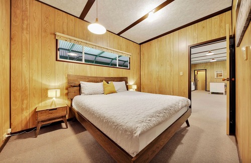 Bright Cabin | Welcome to The Banya Place – an experience like no other.
