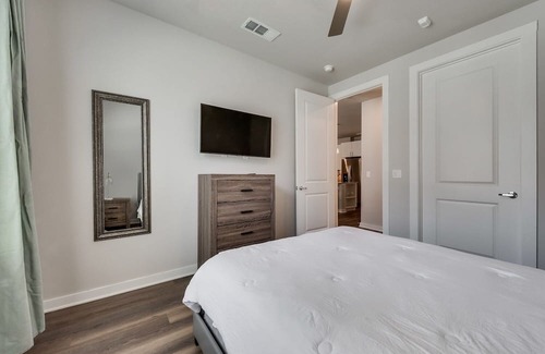 North Richland Hills Apartment | 25% Off 2BD Apt, Lounge Med Ctr NRichland NRH106