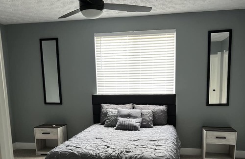 Mapleton/Fall Creek House | Elegant & Cozy Oasis Near Downtown Indy, 10 mins from Fountain Sq & Mass Ave!