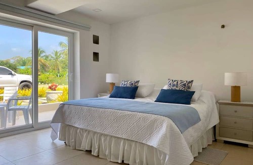 Bocachica House | w*| Amazing 5BR House w/ Ocean View n AC in CTG
