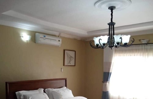 Lusaka Villa | 3 bedrooms exclusive house in Mass Media