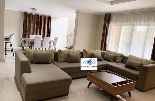 Lusaka Apartment | Executive 3 bedroomed fully furnished apartment for rent in Salama park