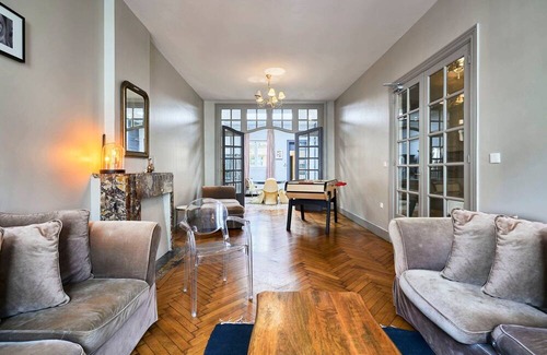 Roubaix House | Spacious house 5ch 2sdb 9 beds terrace.