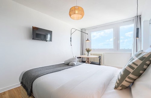 Hellemmes-Lille Apartment | Lille Hellemmes - Nice studio with parking !