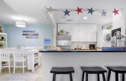 East Beach Condo | Ocean Walk E5 in St Simons Island