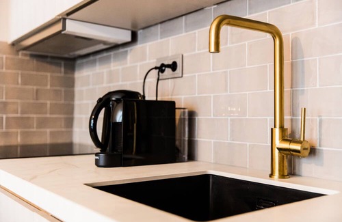 The Hague Center Apartment | Haya Historic - 'viognier'