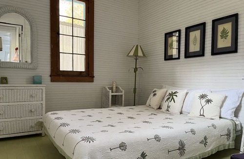 Roaring Brook Cottage | Cozy cottage in beautiful Harbor Springs