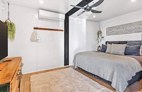 Alice House | The Clarence ~ Romantic Luxury accommodation in Alice NSW