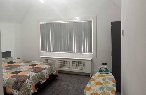 Wolverhampton Apartment | Remarkable 2-Bed Penthouse in Wolverhampton