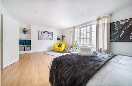 London City Centre Apartment | Livestay Studio Apartment on Covent Garden*3