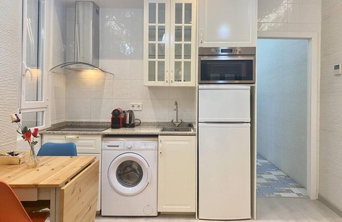 Centro Apartment | Charming Puerta del Sol Center - 6 bedrooms, 4 bathrooms