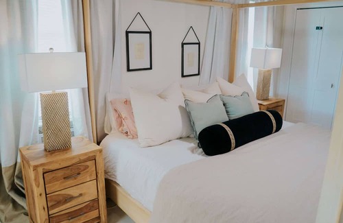 Bunkers Cove Apartment | Adorable 1BR near historic downtown and beaches - DREAMI STAYS