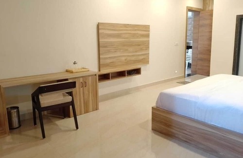 Udaipur Villa | The Udaipur Luxurious Villa With Private Swimming Pool and Graden