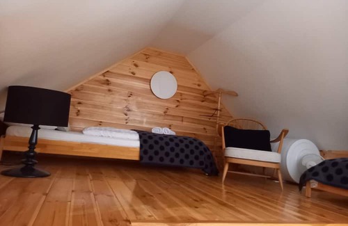 Csopak Apartment | NEONCsopak at lake Balaton perfectly located for hiking-swimming,-wining-dining